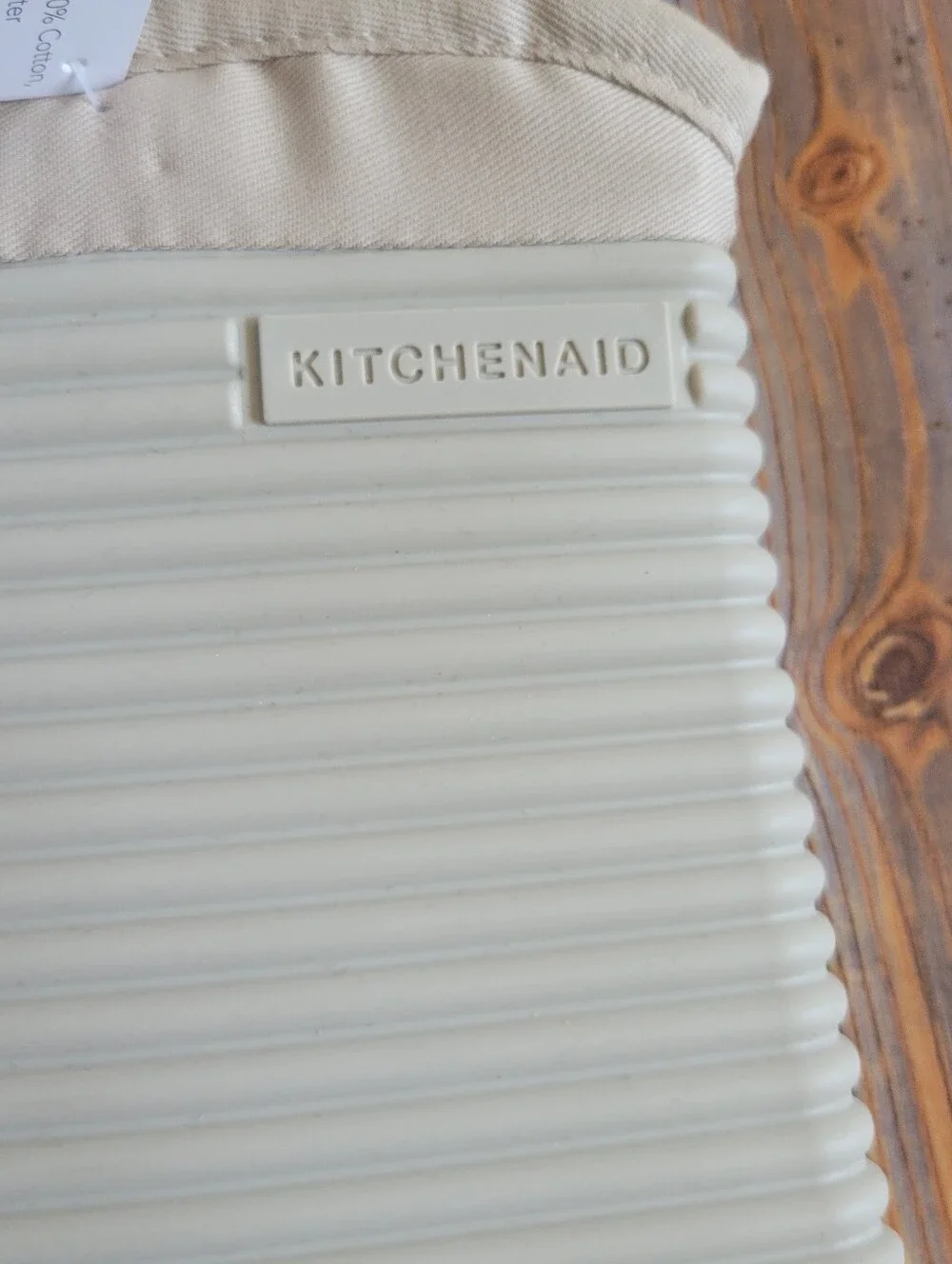 NWT Kitchen Aid Oven Mitts Set Silicone Grip